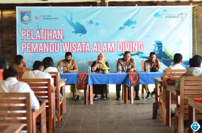 Wabup Hj. Sumiatun Buka Pelatihan Pemandu Wisata Diving di Sekotong 